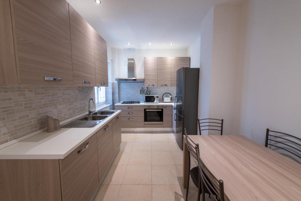 Casa Rosa Beige E Blu Apartment Roma Exterior foto