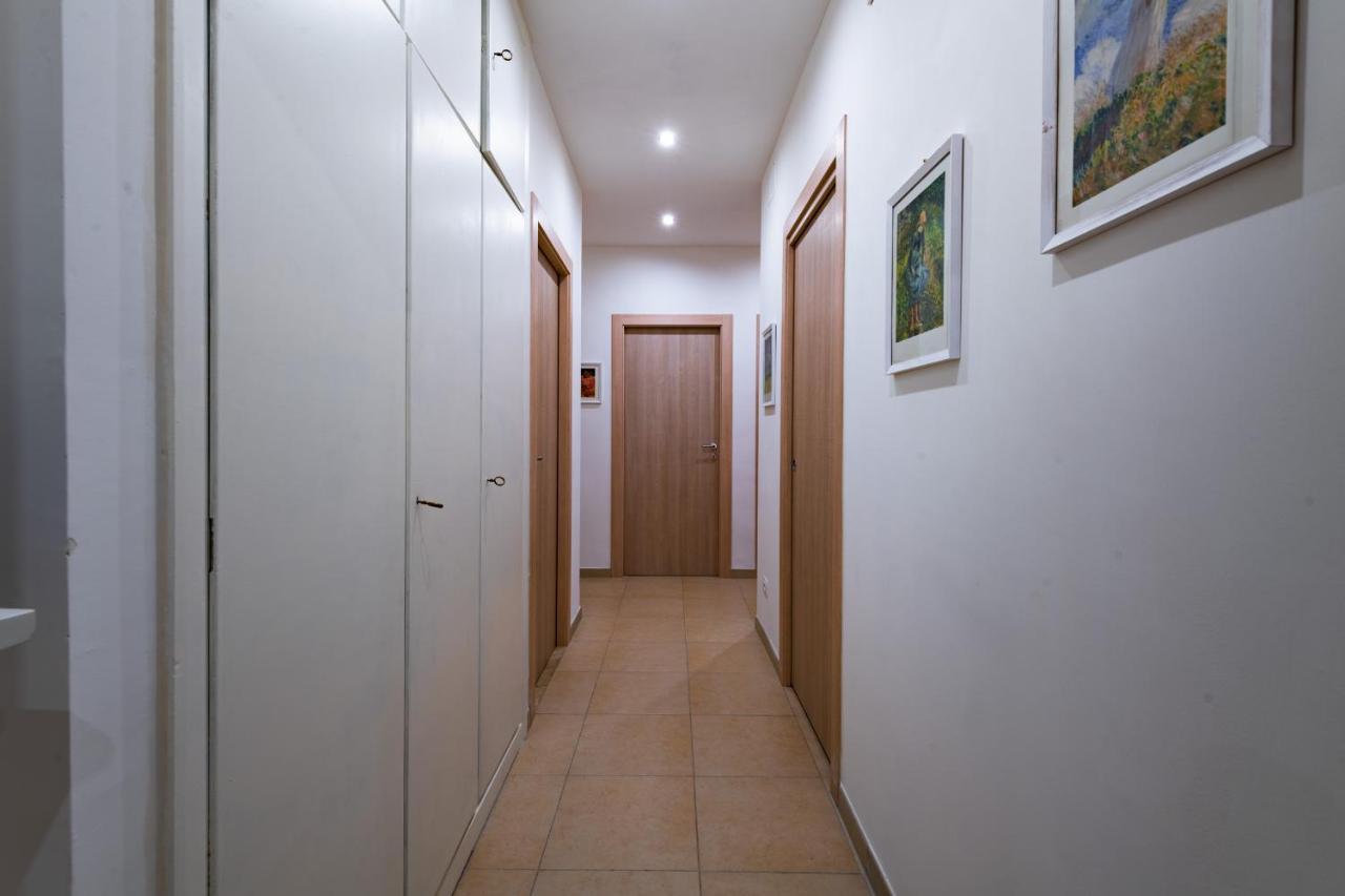 Casa Rosa Beige E Blu Apartment Roma Exterior foto